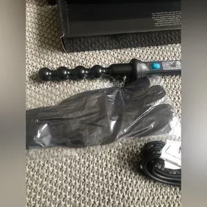 Hair | Nume Classic Pearl Curling Wand | Poshmark display picture 1